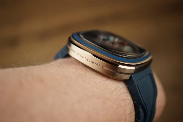 Side SevenFriday Riley II