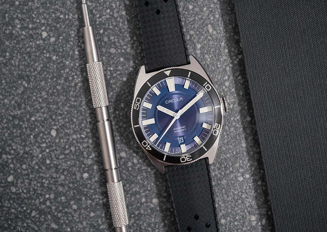 Diver-Aqua-Sport_II-lifestyle.jpg