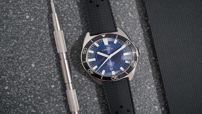 Diver-Aqua-Sport_II-lifestyle.jpg