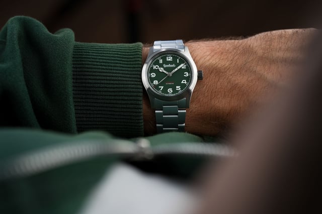Hanhart MAD Preventor HD12: wrist, title
