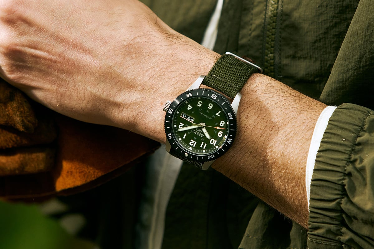 Seiko 5 Sports Field HDB008K1, wrist
