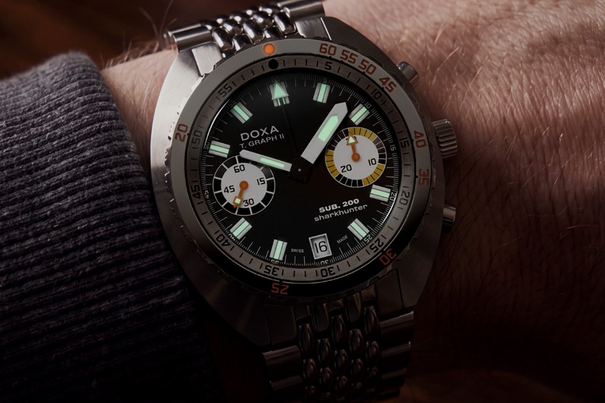 Doxa SUB 200 T.GRAPH II, black: wrist