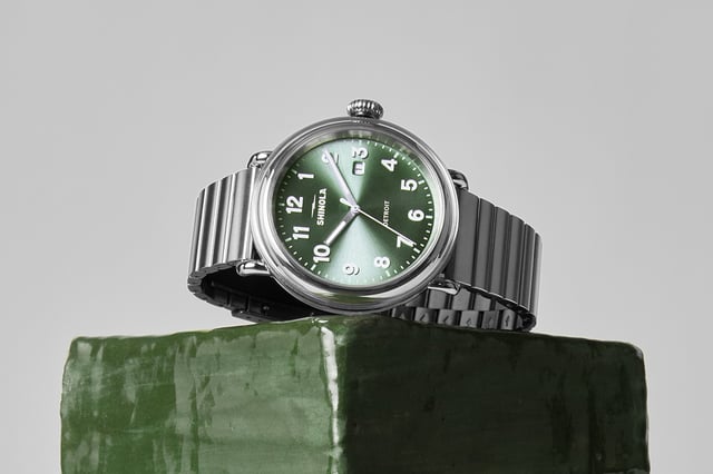 Shinola Detrola Watch Cypress Green: title