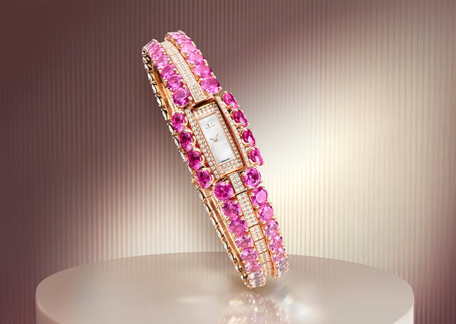 Jaeger-LeCoultre 101 Secrets with 124 pink and rose-pink sapphires in brilliant cut and 904 brilliant-cut diamonds