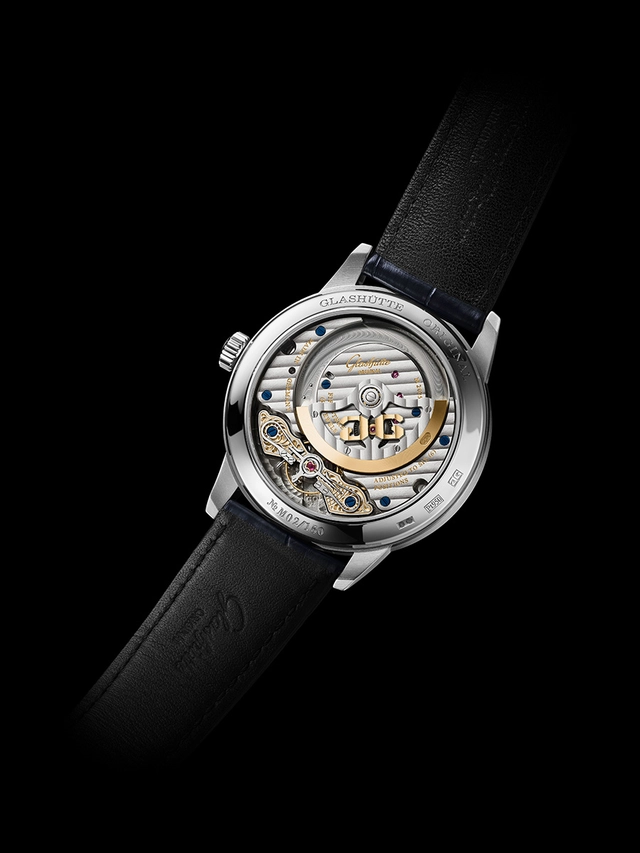 Glashuette_Original_Panomatic_Calendar Kaliber 92-09.jpg