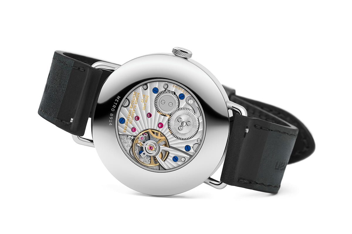 Nomos Metro date power reserve ice blue: case back