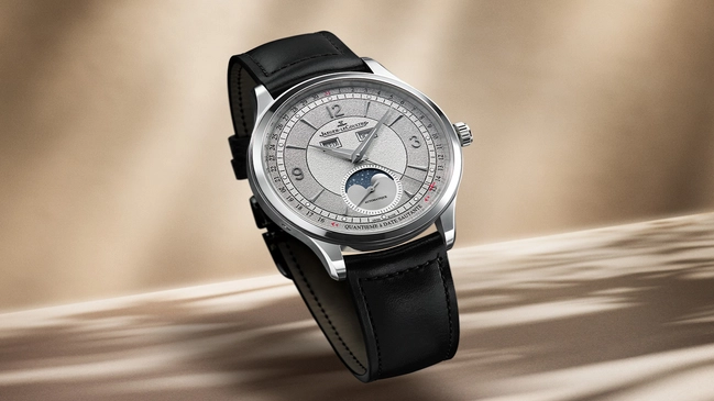 Jaeger-LeCoultre Master Control Calendar_Beauty.jpg