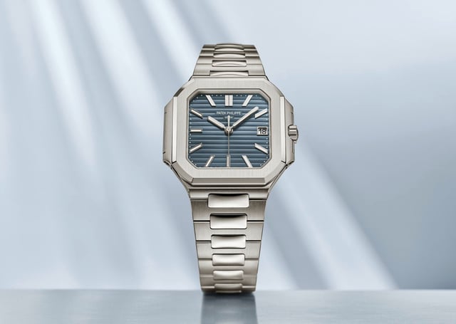 Patek Philippe: Cubitus Ref. 7128-1G-001 in white gold