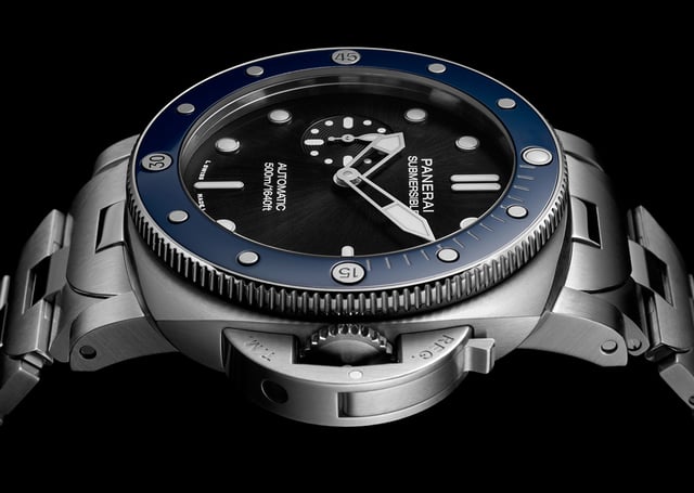 Panerai Submersible PAM01756: title